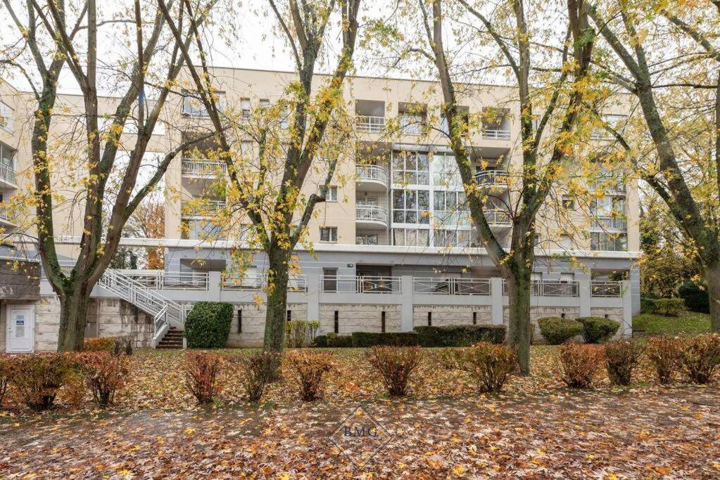 Appartement Proche De Disneyland Bmyguest 托尔西 外观 照片